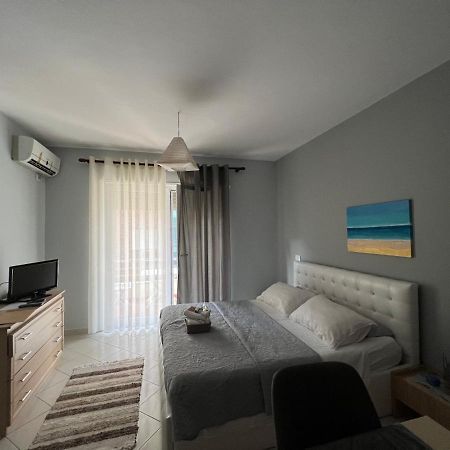 Emi Sol Apartment Avlonya Dış mekan fotoğraf