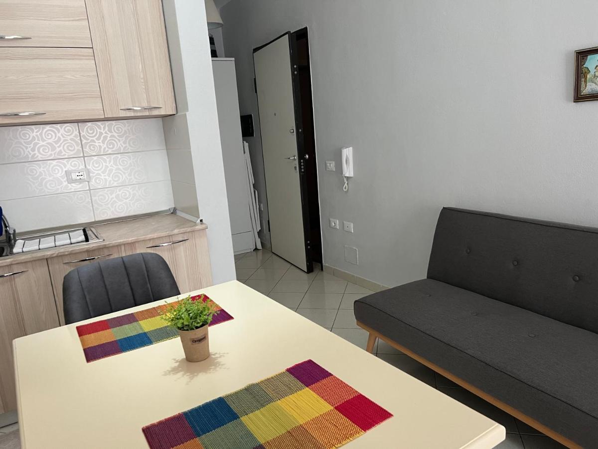 Emi Sol Apartment Avlonya Dış mekan fotoğraf
